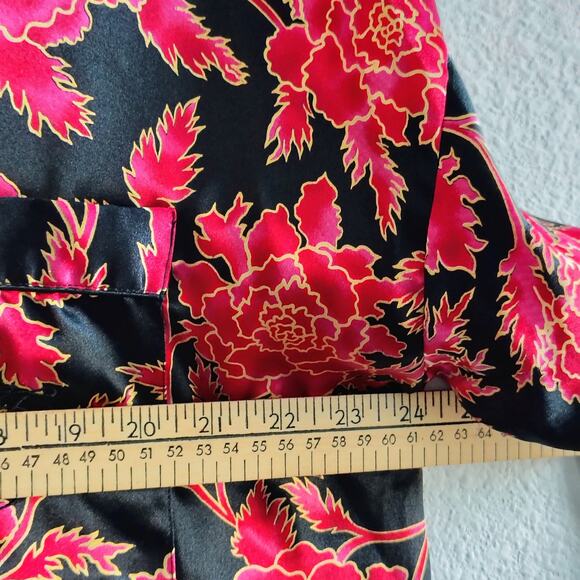 Vintage Victoria's Secret Large Button Front Sleep Shirt Black Red Floral Satin - Picture 7 of 9